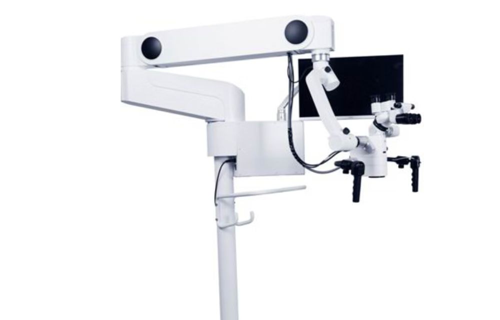 What Are the Key Features to Look for in an ENT Operating Microscope?